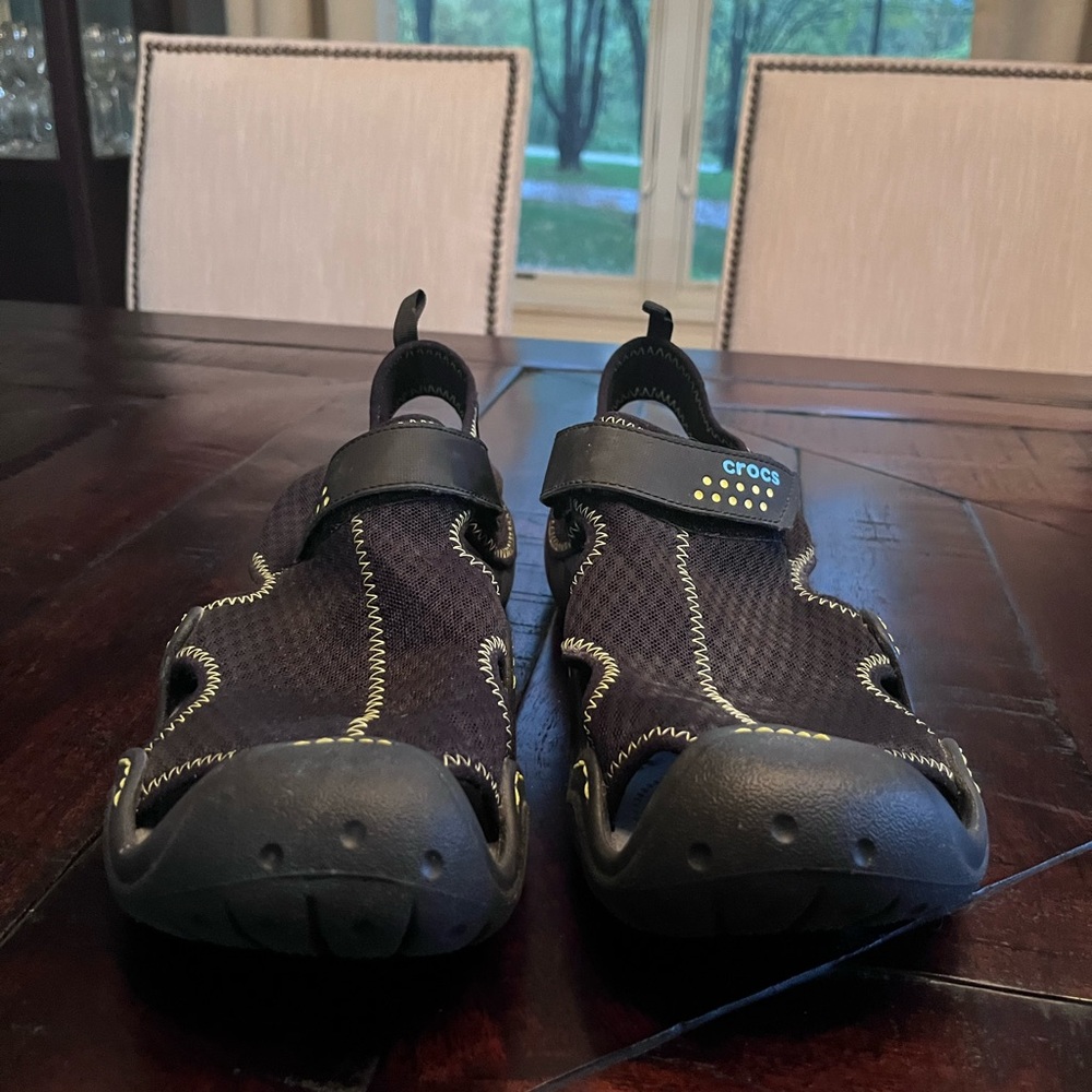 Men’s size 11 Crocs worn 1 time
